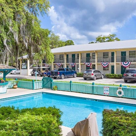 Steinhatchee River Inn And Marina Extérieur photo