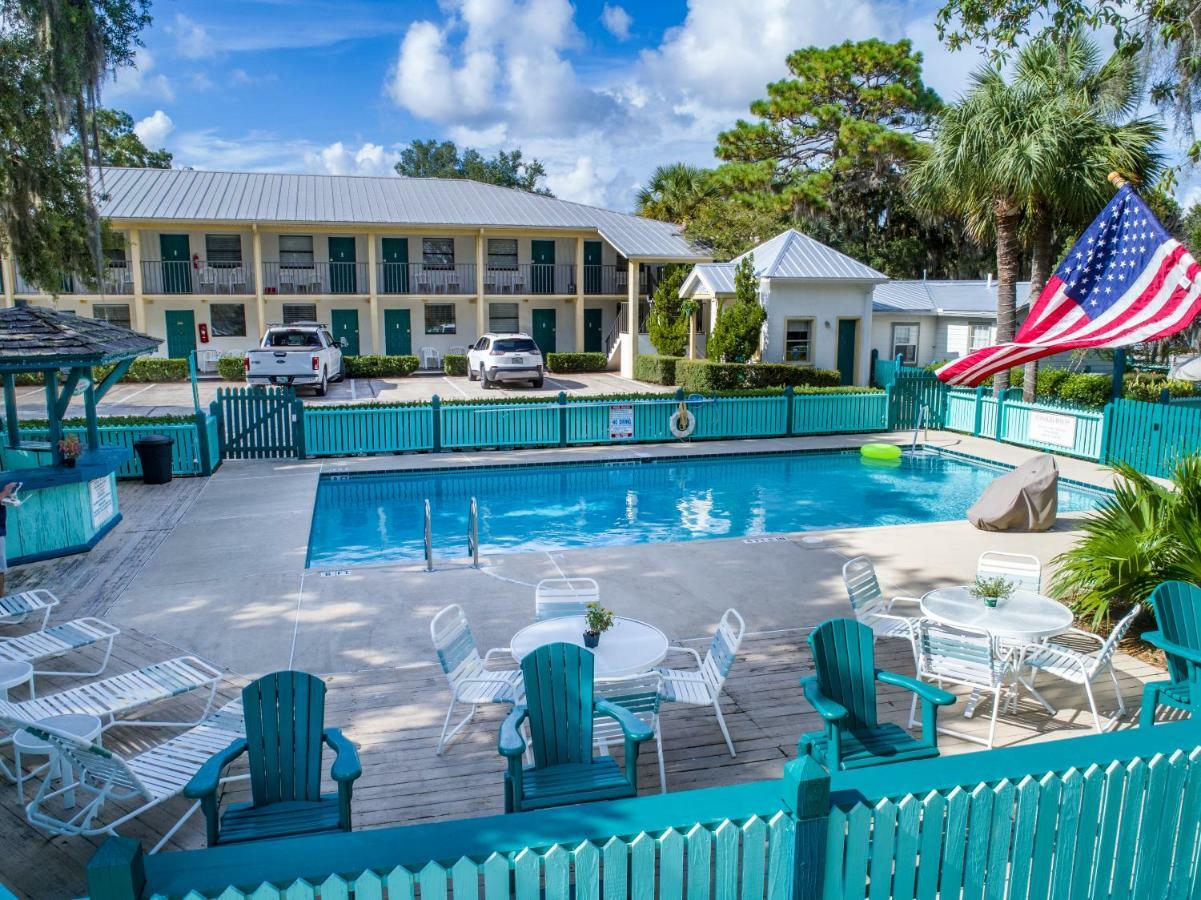 Steinhatchee River Inn And Marina Extérieur photo